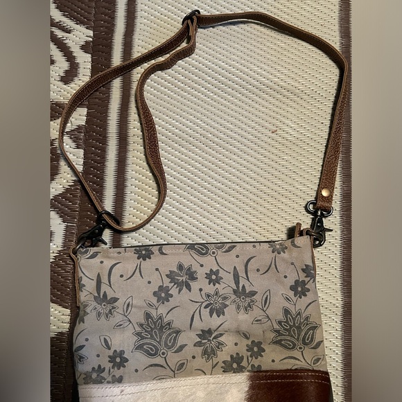 MYRA WESTERN CROSSBODY/ shoulder bag purse / COWHIDE BAG - Picture 2 of 7